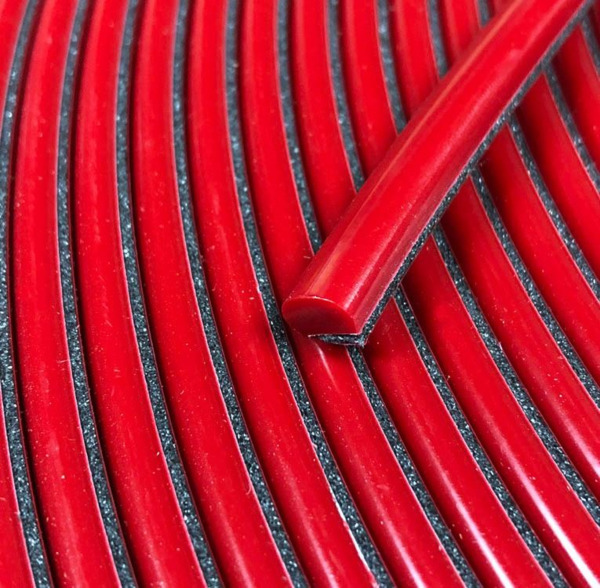 MA070 · 7,8x4,7mm Moldura Adhesiva Flexible · Color Rojo · Renault Super5 (3)