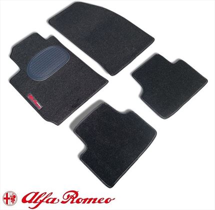 Juego de 4 Alfombras Alfa Romeo. Adaptables a medida