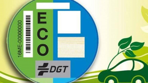 Etiqueta Medioambiental V-25 · Distintivo DGT · 100% homologada (1)