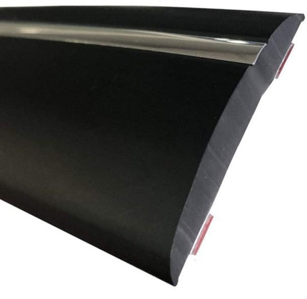 44x5mm Moldura adhesiva. Moldura color negro + franja cromada