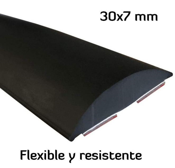 MA034 · 30x7mm Moldura Adhesiva Negra · Discreto y Elegante
