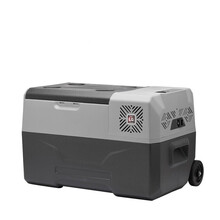 Nevera portátil 12/24/220V · Capacidad 30 Litros · Bluetooth y USB