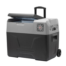 Nevera portátil 12/24/220V · Capacidad 40 L · Compresor Inverter · Bluetooth y USB