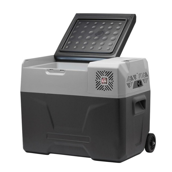 Nevera portátil 12/24/220V · Capacidad 40 L · Compresor Inverter · Bluetooth y USB (3)