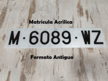 Placa Matrícula Larga Antigua y Veh. Histórico Acrílica · 520x110 mm