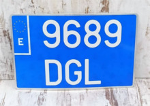 Placa Matrícula Taxis y VTC Aluminio · 340x220mm · Tamaño XL para 4x4 y furgoneta