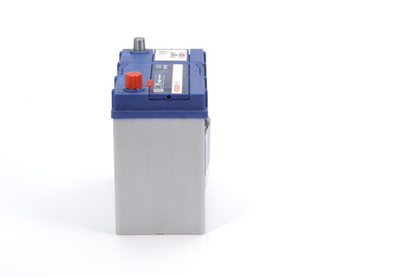 S4021 Batería Bosch 12V 45Ah 330A -/+ Turismos y Utilitarios (3)