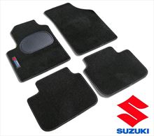 SUZUKI · Juego de 4 Alfombras Adaptables