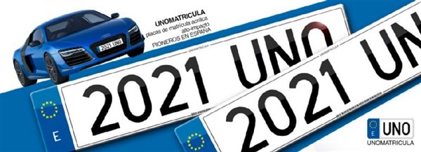 UNO Moto - Matrícula Moto Europea · Acrílica 220x160mm (2)